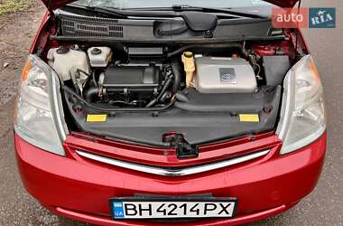 Хэтчбек Toyota Prius 2009 в 