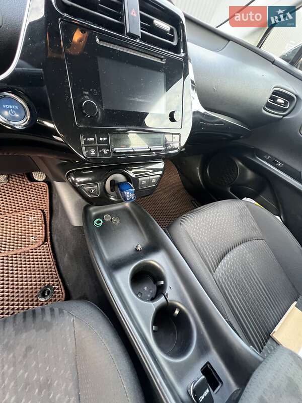 Хетчбек Toyota Prius 2018 в Луцьку