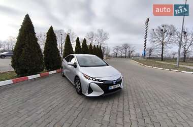 Хетчбек Toyota Prius 2019 в 