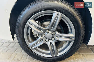 Хэтчбек Toyota Prius 2017 в Киеве