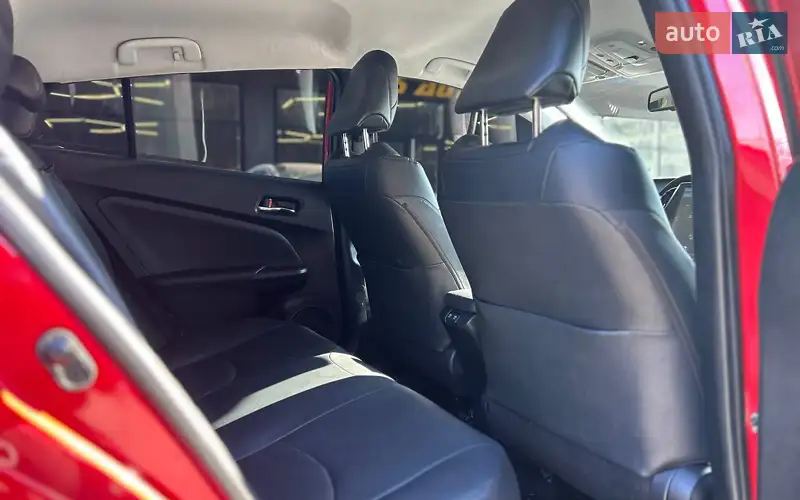Хетчбек Toyota Prius 2019 в 