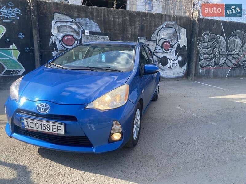 Toyota Prius 2012