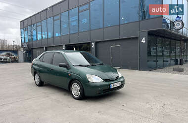 Седан Toyota Prius 2001 в 