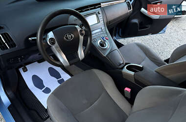 Хетчбек Toyota Prius 2012 в 