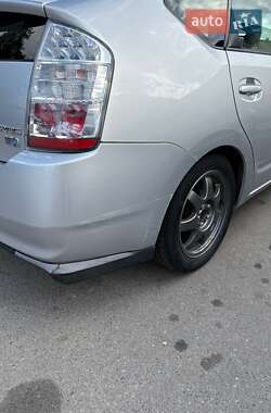 Хетчбек Toyota Prius 2008 в 