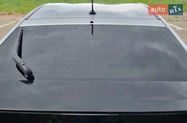 Хэтчбек Toyota Prius 2012 в 