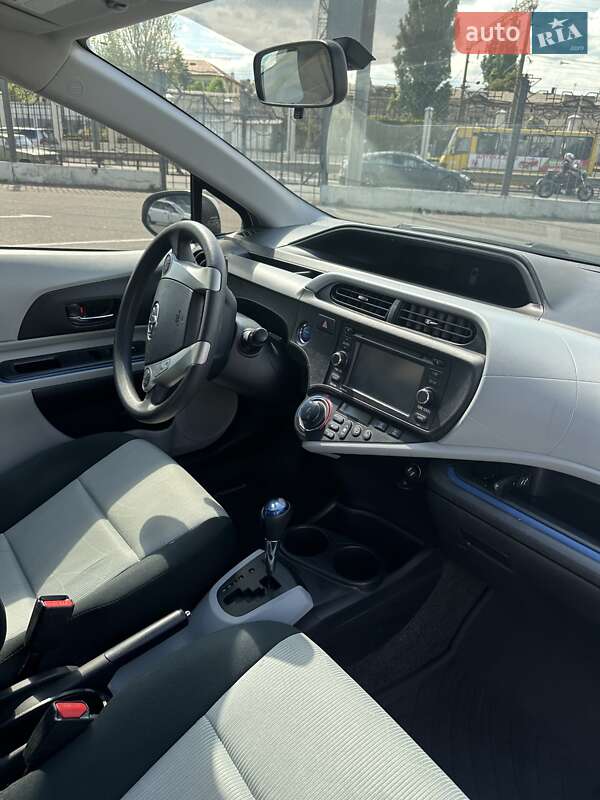 Хетчбек Toyota Prius 2012 в Одесі