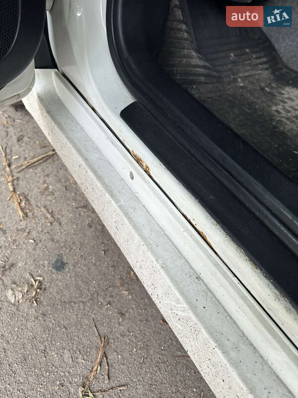 Хэтчбек Toyota Prius 2013 в Киеве