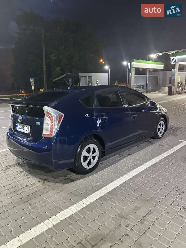 Хетчбек Toyota Prius 2013 в Харкові