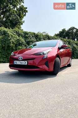 Хетчбек Toyota Prius 2016 в Дніпрі