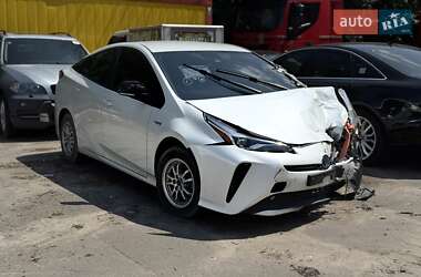 Хетчбек Toyota Prius 2022 в 