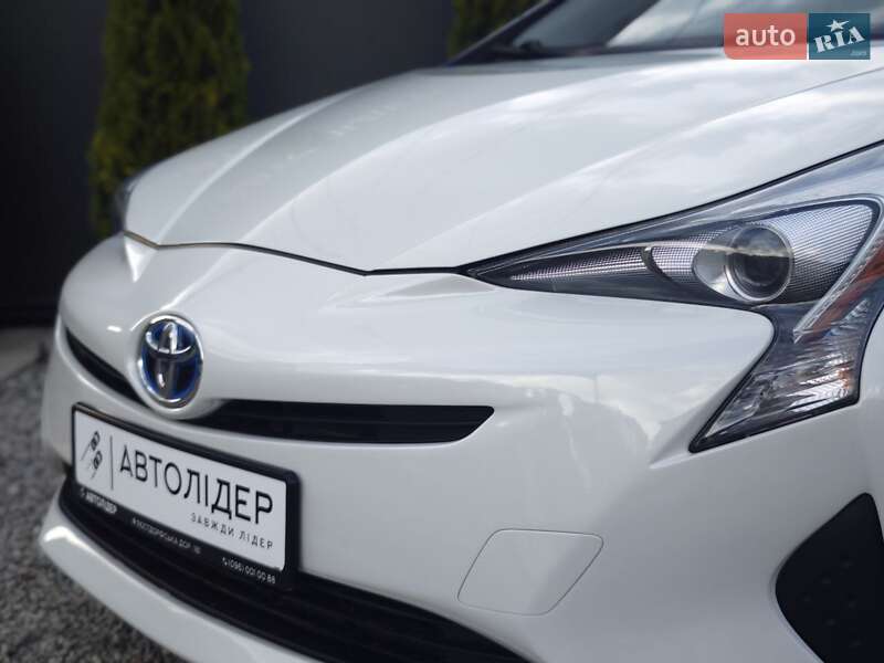 Хэтчбек Toyota Prius 2016 в Одессе