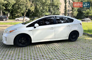 Хэтчбек Toyota Prius 2014 в Киеве