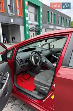 Хетчбек Toyota Prius 2010 в 
