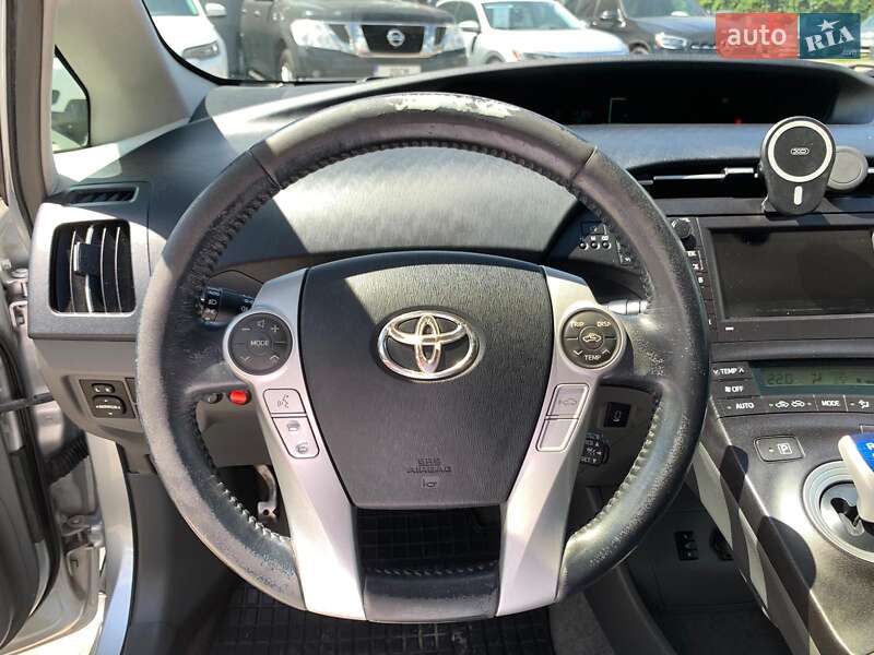 Хэтчбек Toyota Prius 2010 в Виннице