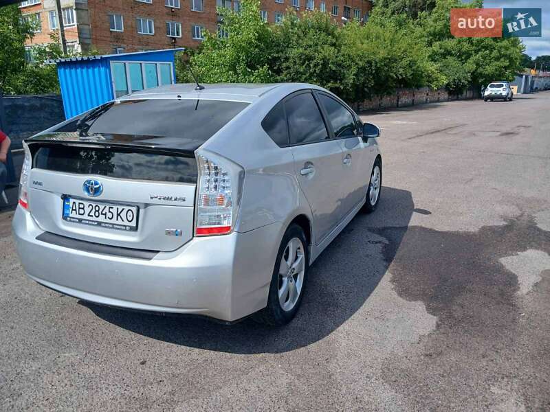 Хетчбек Toyota Prius 2010 в Тульчині