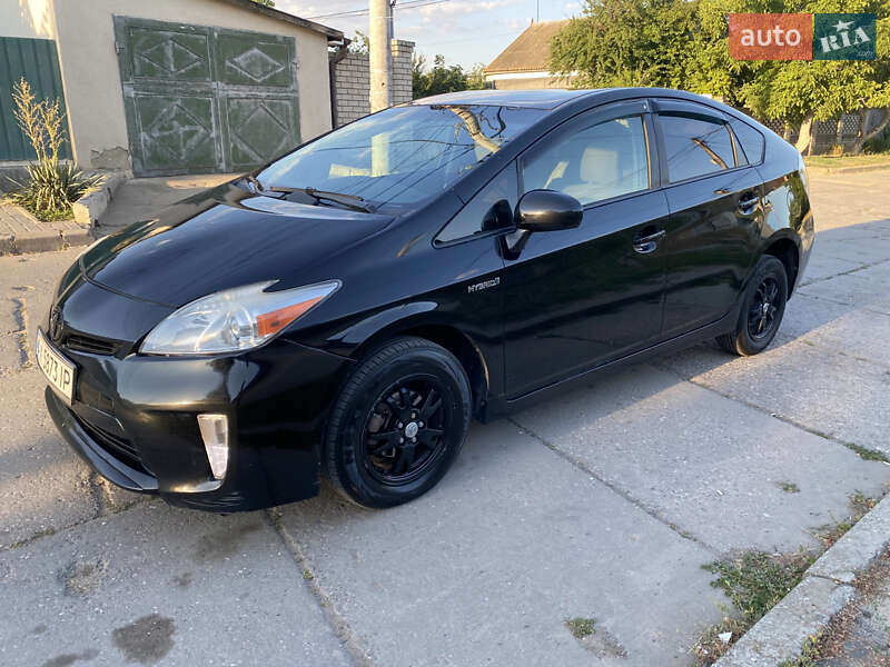 Хэтчбек Toyota Prius 2015 в Одессе