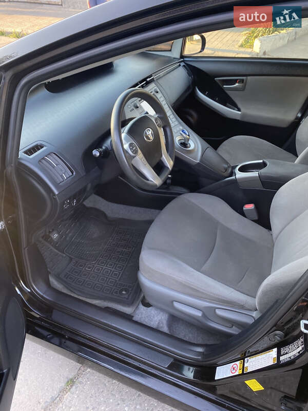 Хэтчбек Toyota Prius 2015 в Одессе