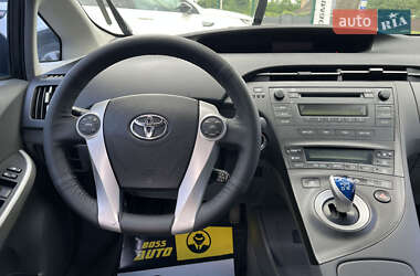 Хетчбек Toyota Prius 2010 в 
