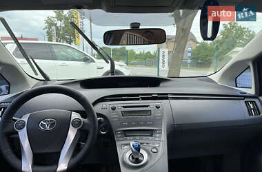 Хетчбек Toyota Prius 2010 в 