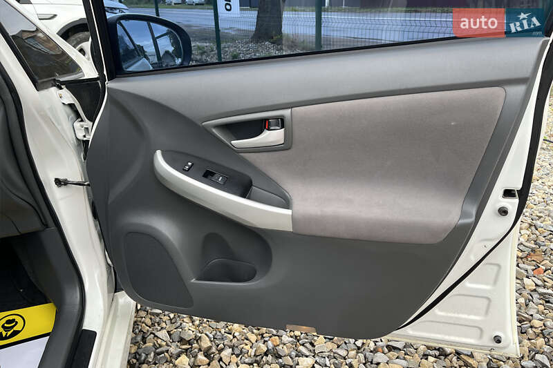 Хэтчбек Toyota Prius 2010 в Коломые