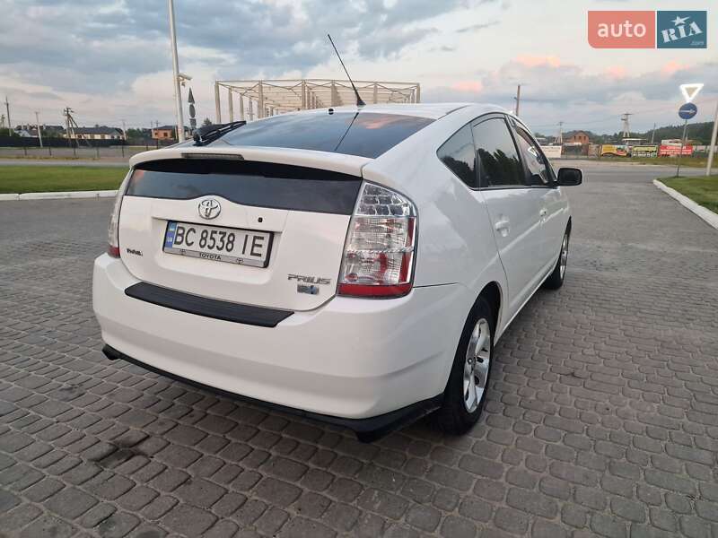 Хэтчбек Toyota Prius 2007 в Львове