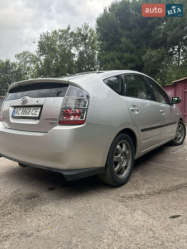 Хетчбек Toyota Prius 2005 в Луцьку