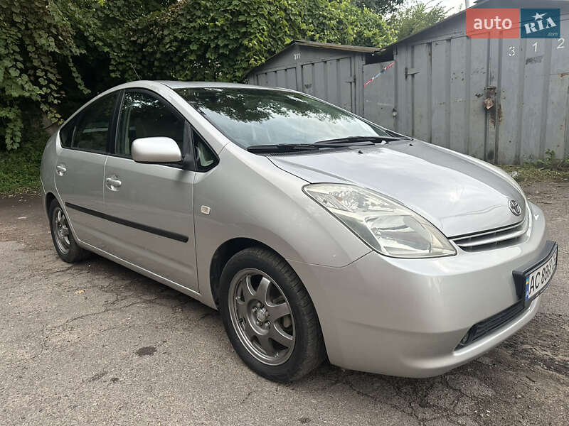 Хетчбек Toyota Prius 2005 в Луцьку