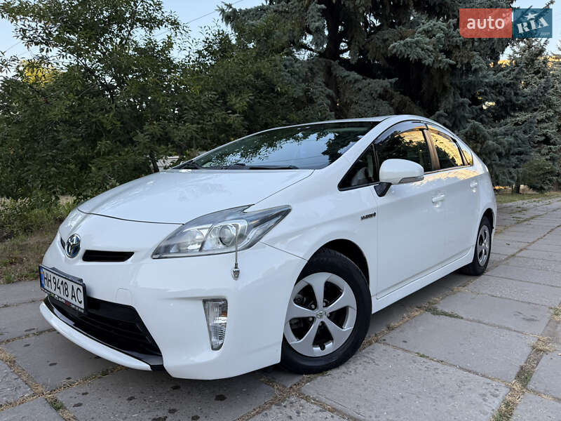 Хэтчбек Toyota Prius 2014 в Одессе