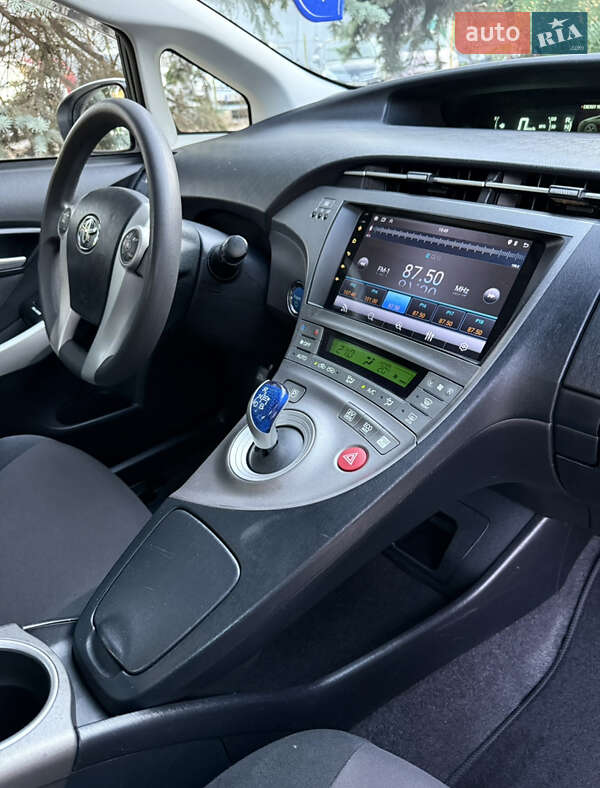 Хэтчбек Toyota Prius 2014 в Одессе