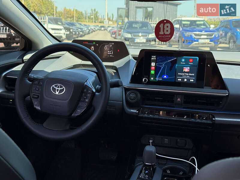 Хэтчбек Toyota Prius 2023 в Кривом Роге
