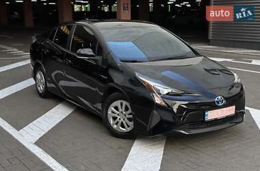 Хетчбек Toyota Prius 2017 в Києві