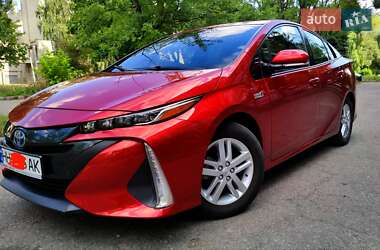 Хетчбек Toyota Prius 2016 в Києві