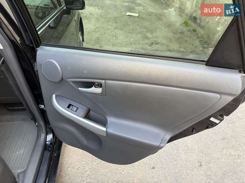 Хетчбек Toyota Prius 2010 в Львові