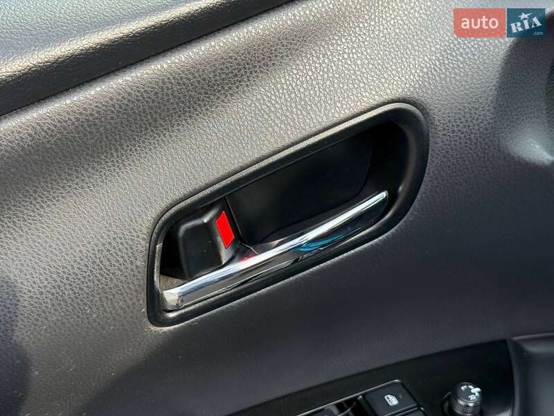 Хетчбек Toyota Prius 2019 в Кривому Розі