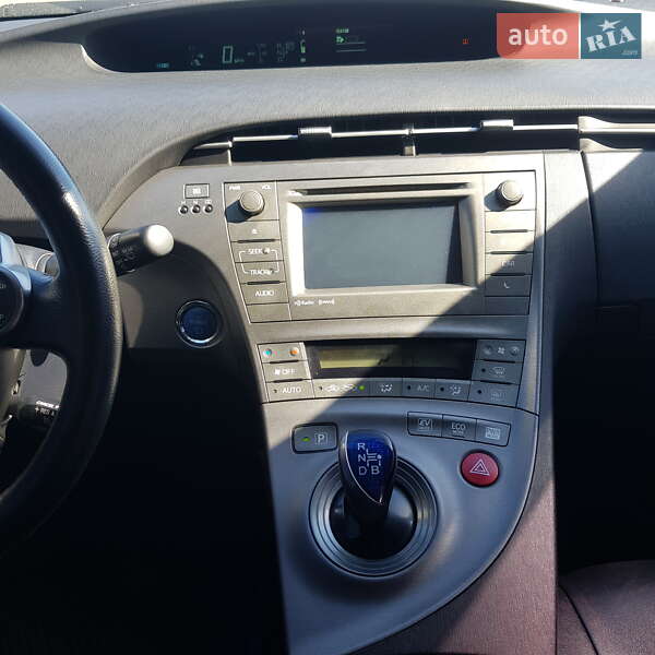 Хэтчбек Toyota Prius 2013 в Киеве