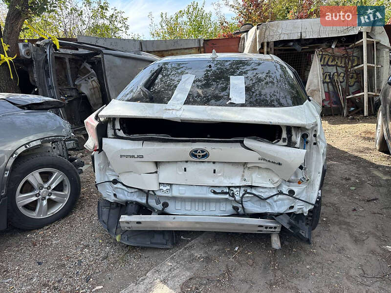 Хэтчбек Toyota Prius 2017 в Запорожье фото 4 Хэтчбек Toyota Prius 2017 в Запорожье