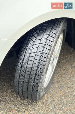 Хэтчбек Toyota Prius 2021 в Киеве