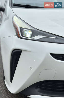 Хэтчбек Toyota Prius 2021 в Киеве