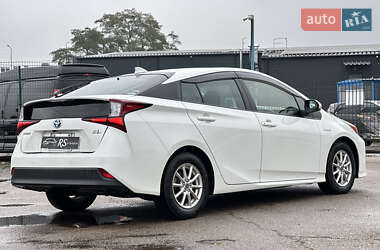 Хэтчбек Toyota Prius 2021 в Киеве