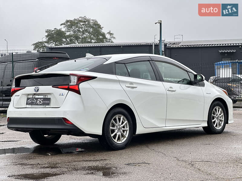 Хетчбек Toyota Prius 2021 в Києві