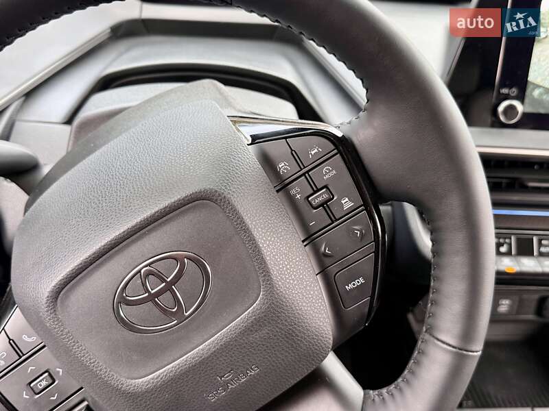 Хэтчбек Toyota Prius 2024 в Харькове