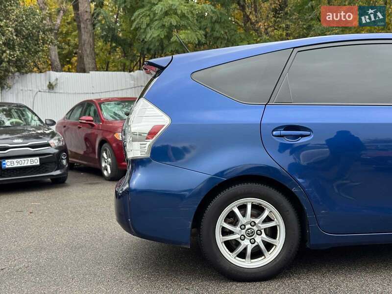 Хетчбек Toyota Prius 2012 в Києві фото 13 Хетчбек Toyota Prius 2012 в Києві