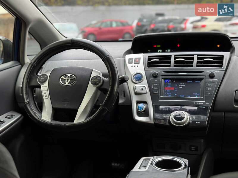 Хетчбек Toyota Prius 2012 в Києві фото 38 Хетчбек Toyota Prius 2012 в Києві