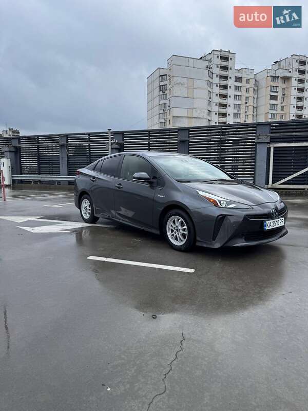 Хэтчбек Toyota Prius 2022 в Киеве фото 7 Хэтчбек Toyota Prius 2022 в Киеве