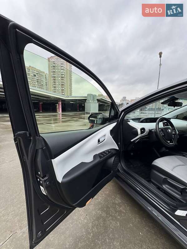 Хэтчбек Toyota Prius 2022 в Киеве фото 30 Хэтчбек Toyota Prius 2022 в Киеве