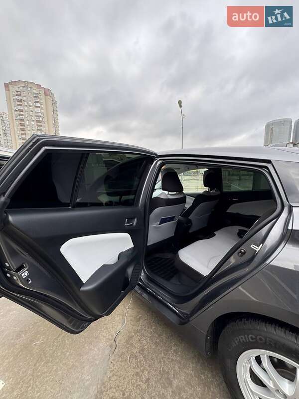 Хэтчбек Toyota Prius 2022 в Киеве фото 31 Хэтчбек Toyota Prius 2022 в Киеве