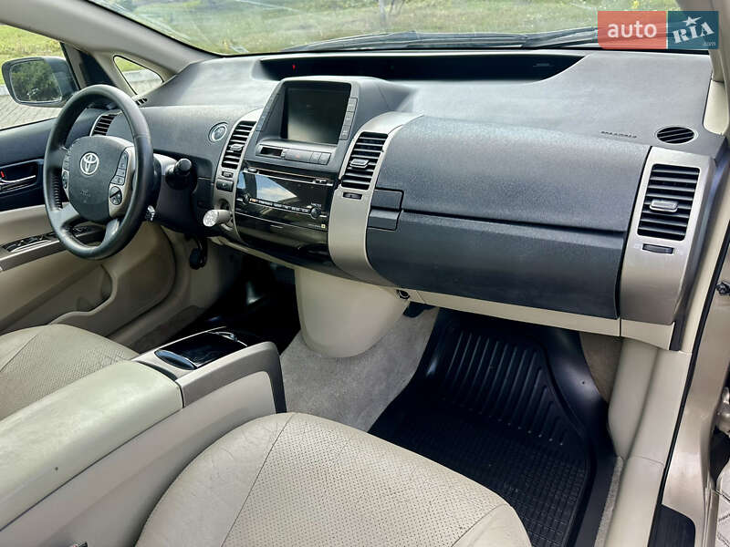Хэтчбек Toyota Prius 2008 в Кропивницком фото 11 Хэтчбек Toyota Prius 2008 в Кропивницком