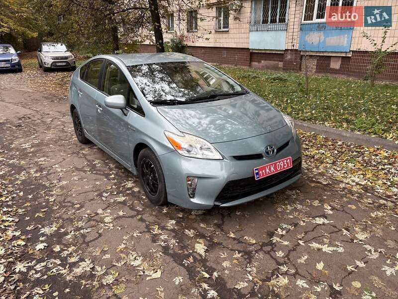 Хэтчбек Toyota Prius 2013 в Киеве фото 2 Хэтчбек Toyota Prius 2013 в Киеве