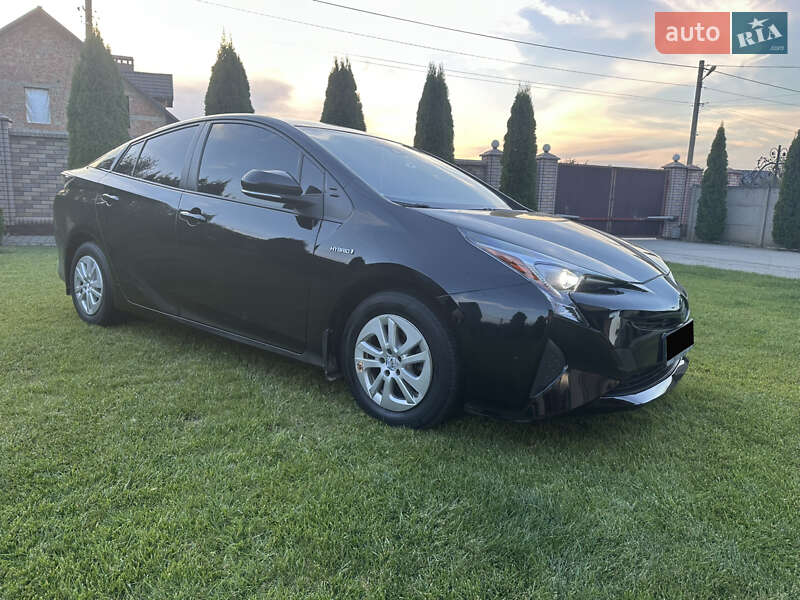 Хэтчбек Toyota Prius 2016 в Черновцах фото 3 Хэтчбек Toyota Prius 2016 в Черновцах